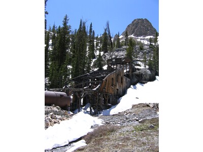 Mining equipment in the Sawtooths